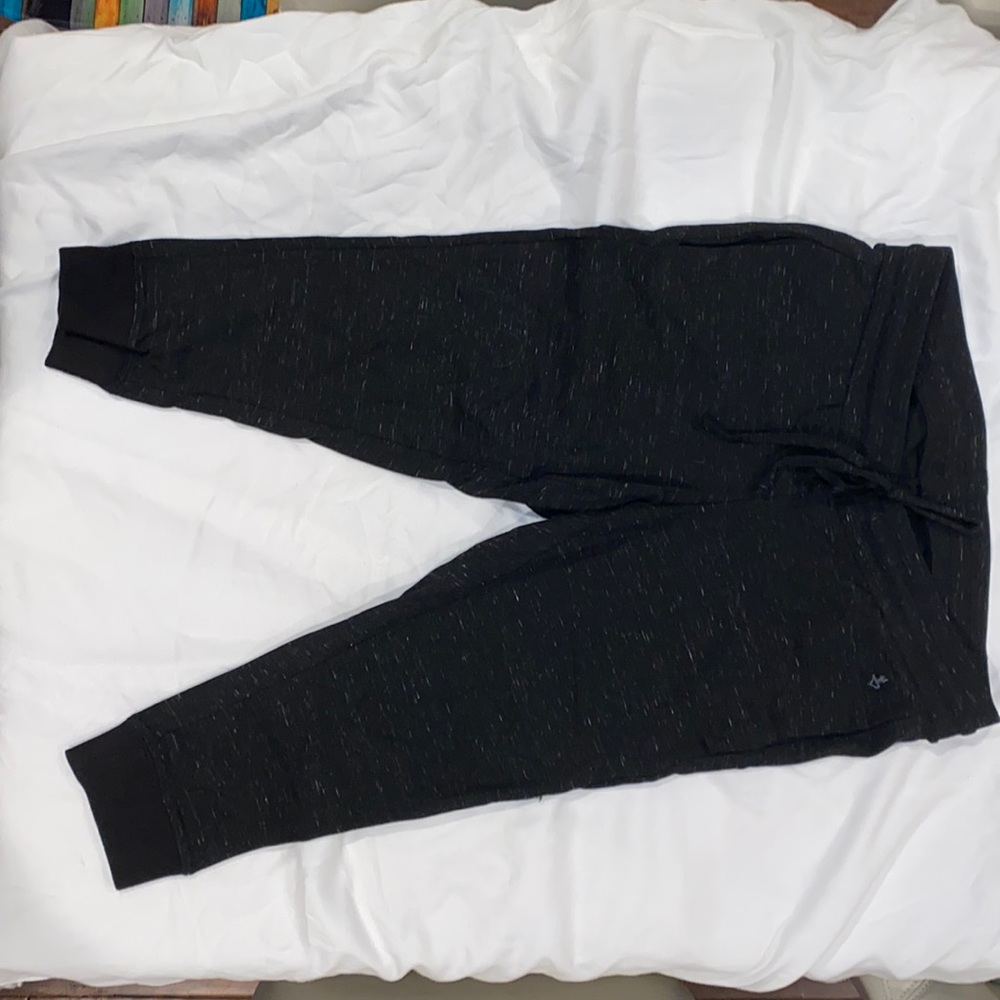 Torrid Heathered Black Active Wear Capri Size 0